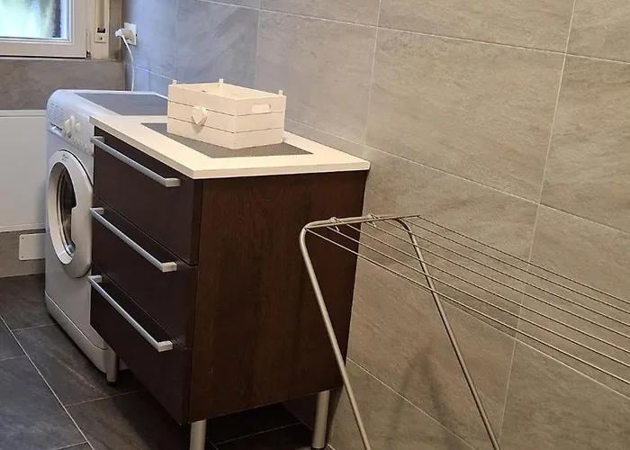 Tess House Among Woods And Fields Overlooking Appartement *