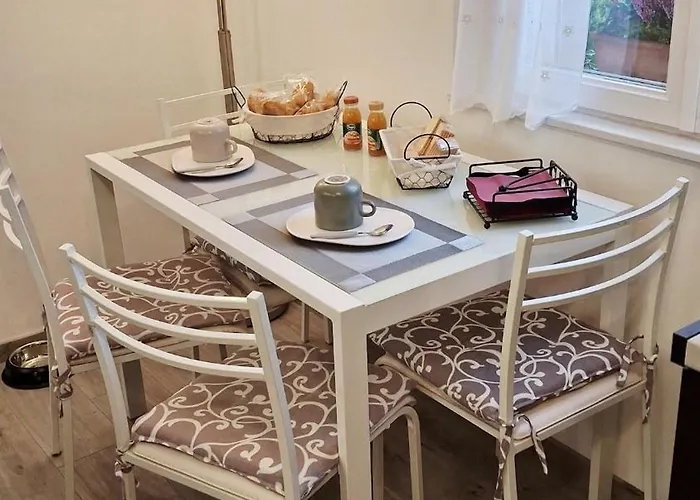 Appartement Tess House Among Woods And Fields Overlooking